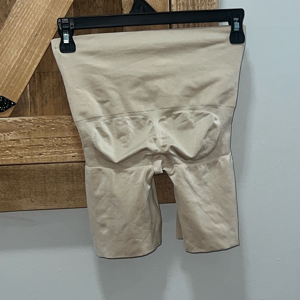 Red Hot‎ Spanx lg